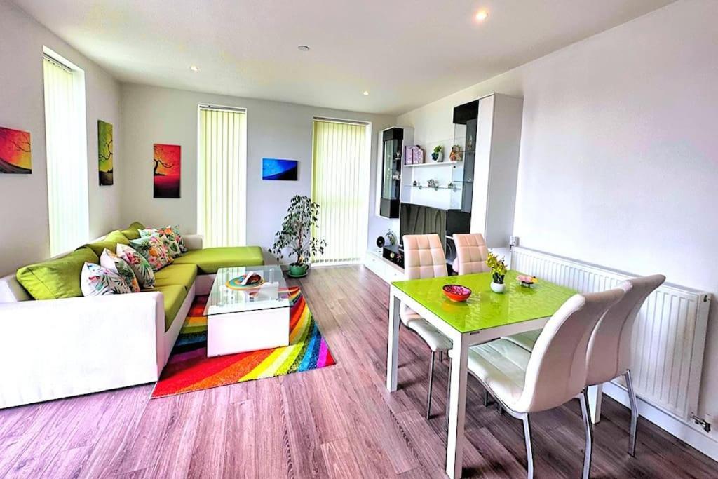 Appartamento Spacious 2 Bed Flat Next To Elizabeth Line