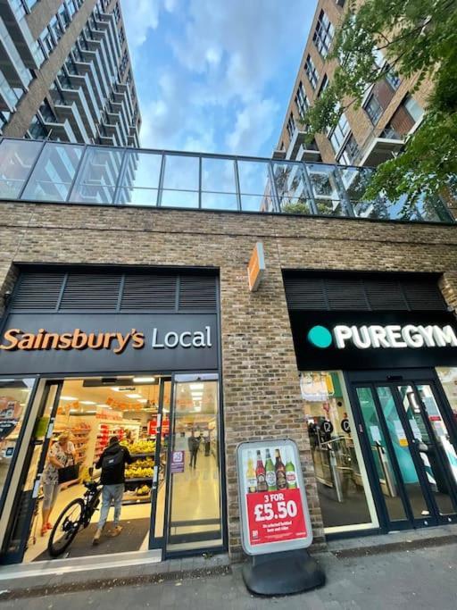 Appartamento Spacious 2 Bed Flat Next To Elizabeth Line