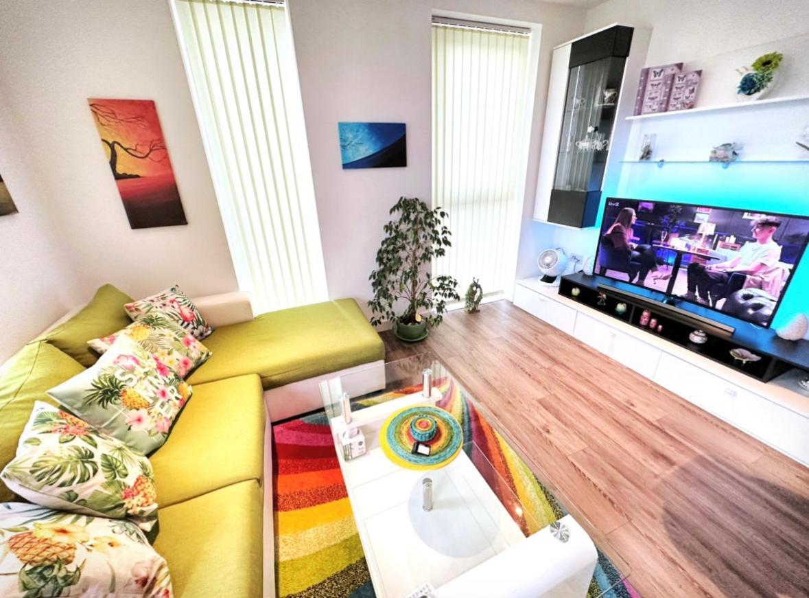 Spacious 2 Bed Flat Next To Elizabeth Line Appartamento Londra