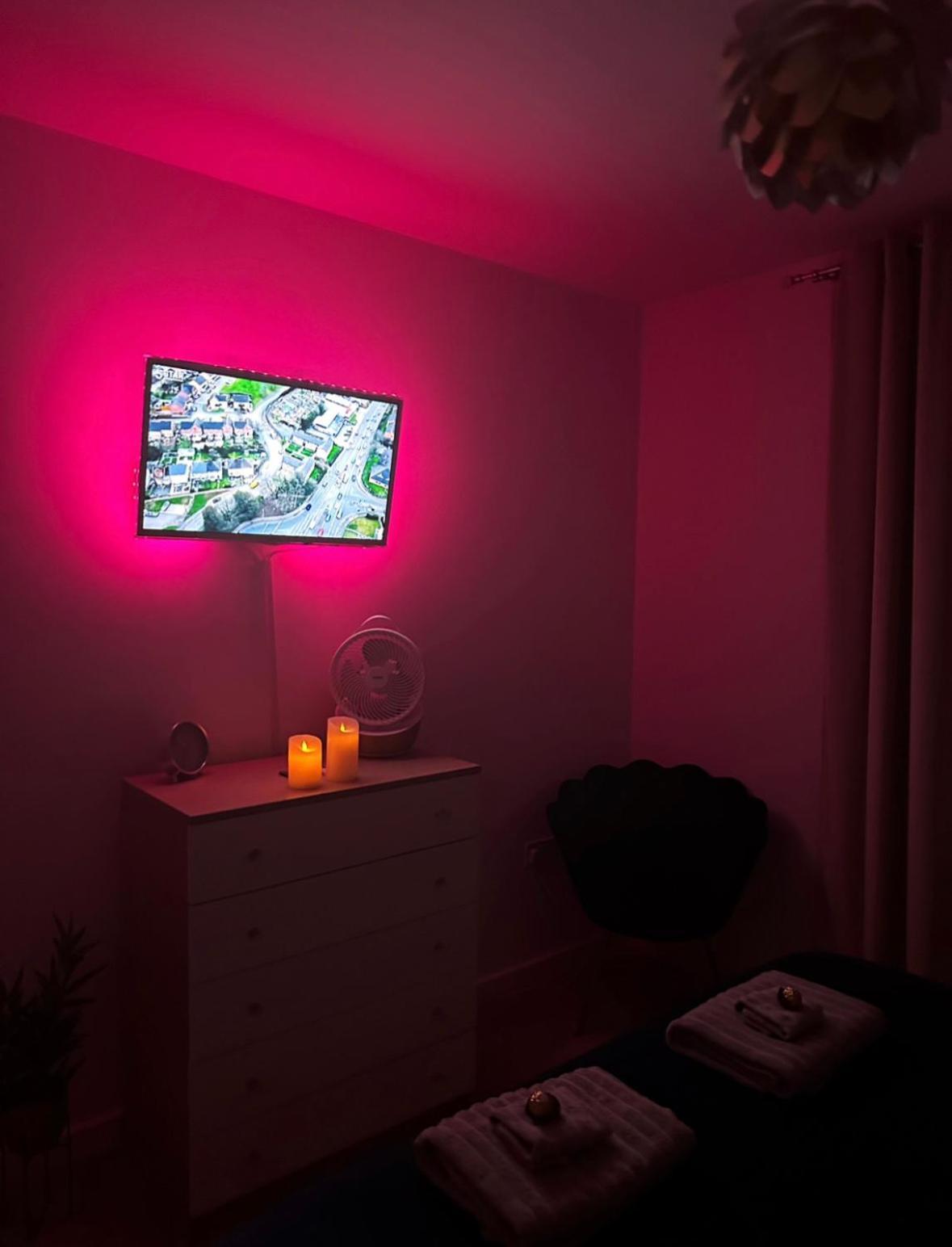 Spacious 2 Bed Flat Next To Elizabeth Line Appartamento *